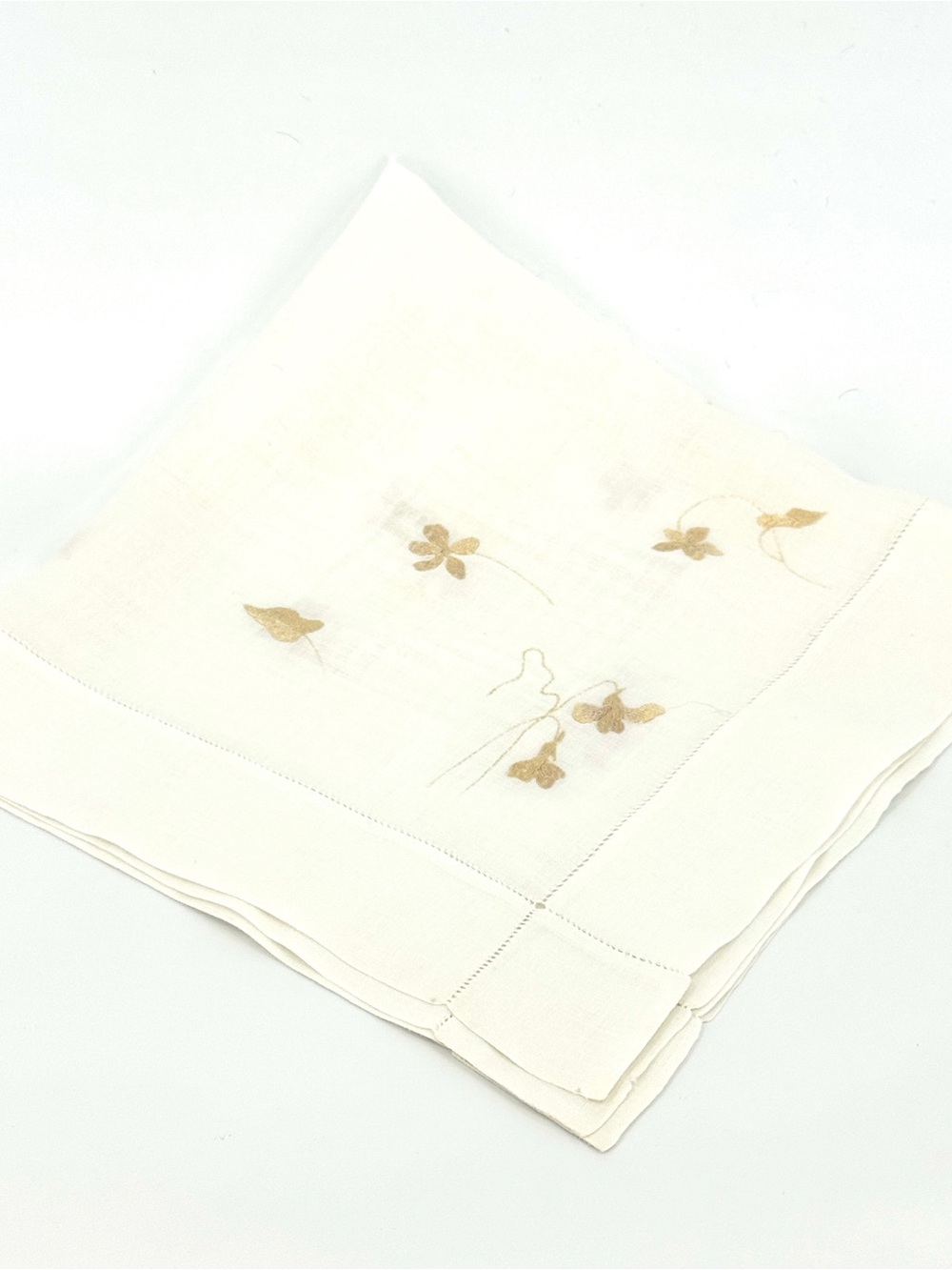 Gorgeous vintage linen dinner napkin white, hand embroidered